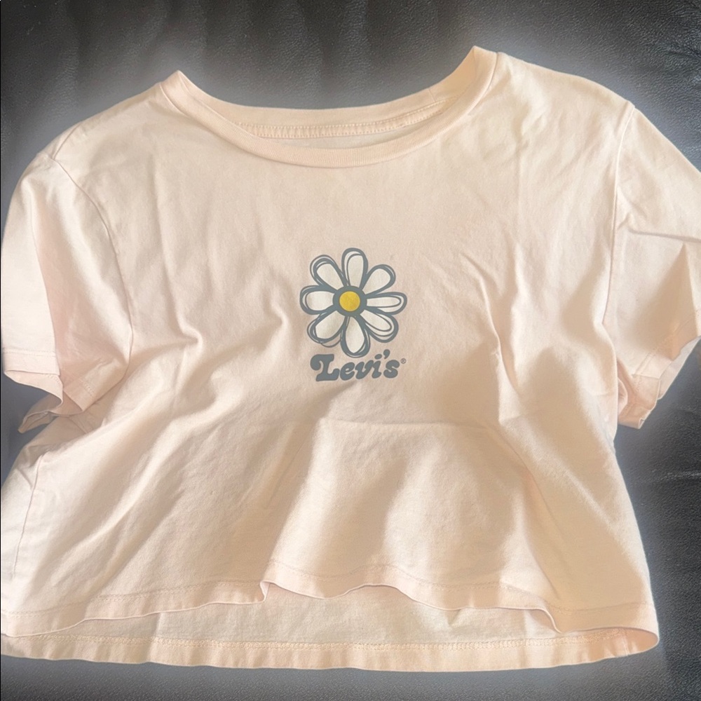 Levi's Light Peach crop top